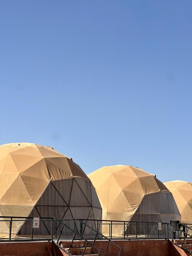 Hôtel Al Dahia Luxury Camp à Wadi Rum Extérieur photo