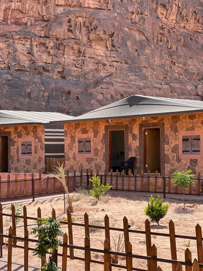 Hôtel Al Dahia Luxury Camp à Wadi Rum Extérieur photo